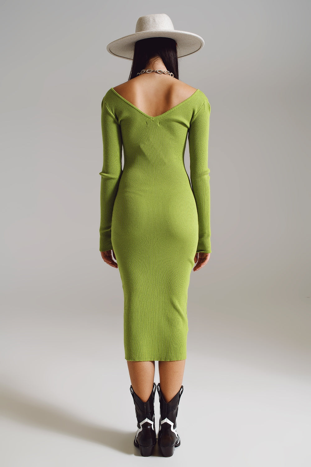 Midi Bodycon Knitted Dress With V-Neck in Green.